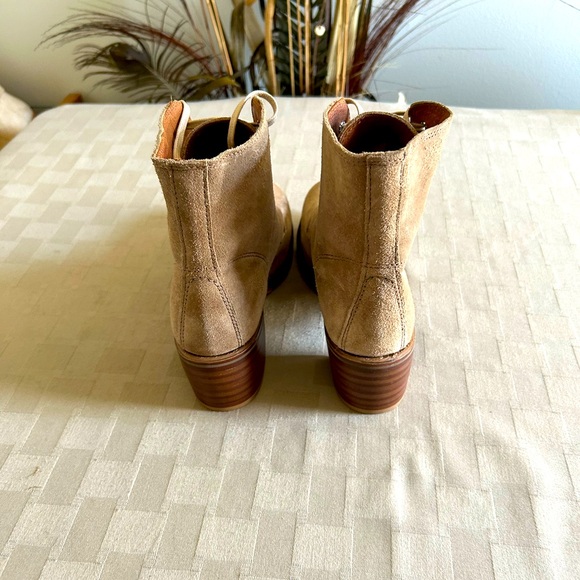Frye Sabrina 6G Lace Up Suede Combat Ankle Boots - Picture 8 of 16